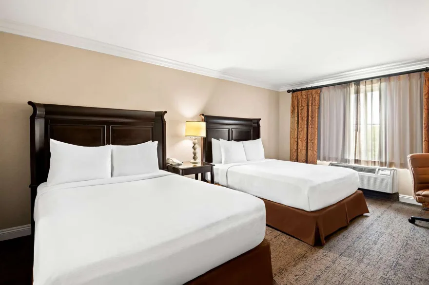 hotels near ontario convention center california